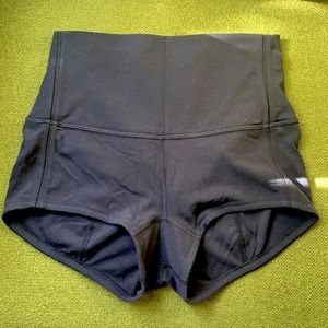 Lululemon high align short 2”